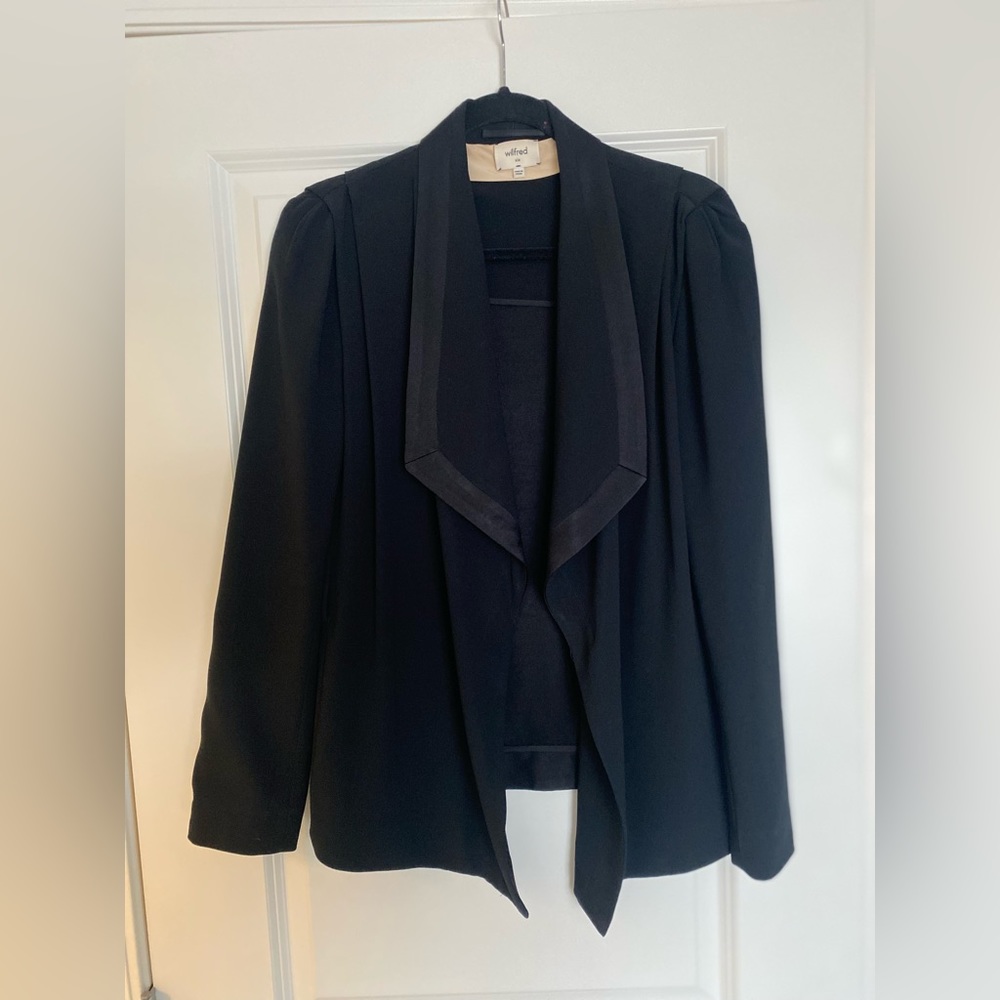 Wilfred Aritzia black blazer